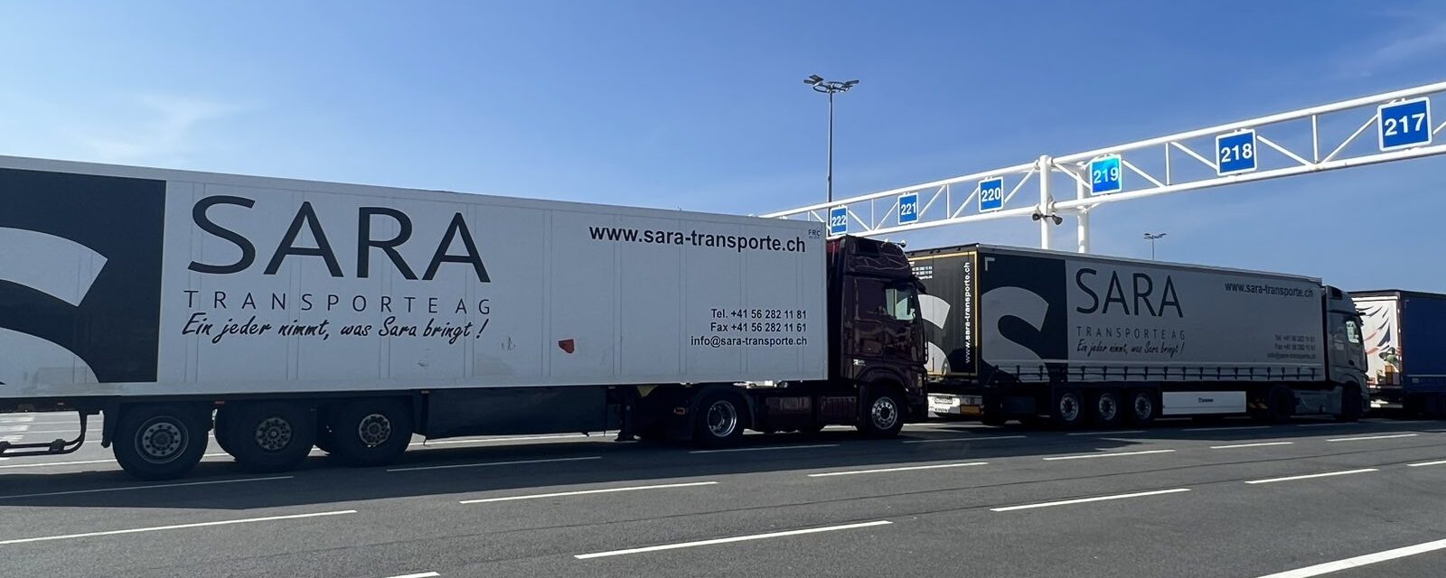 Sara Transporte LKW auf europäischer Route